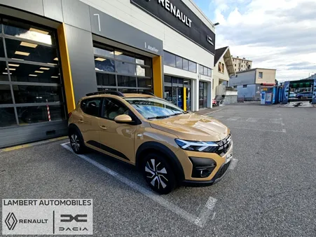 Dacia SANDERO STEPWAY EXPRESSION TCE 90 + Navigation
