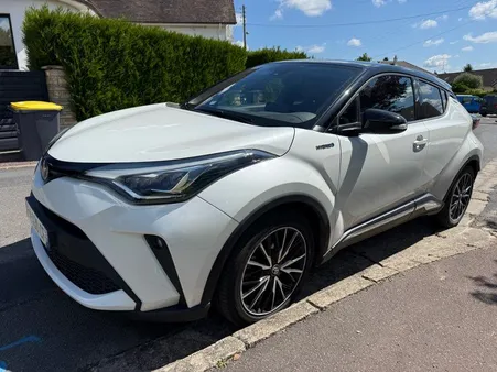 TOYOTA C-HR 184h PREMIÈRE E-CVT HYBRIDE – FULL OPTIONS – SUPERBE ÉTAT