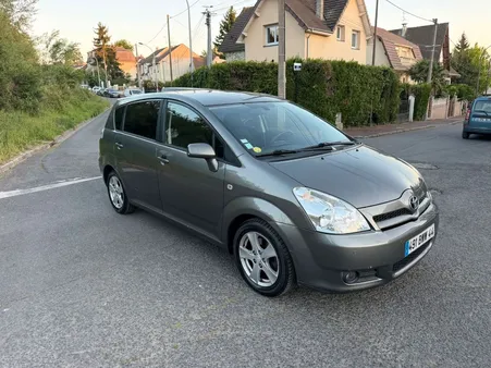Toyota corolla verso 1.8l VVT-I 7 places automatique