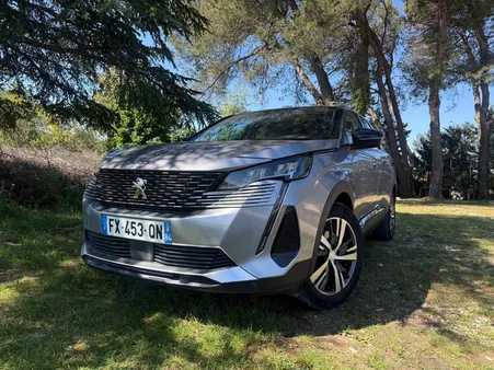 Peugeot 5008 (2) BlueHDi 130 EAT8 Allure Pack / 7places/ 47500km / 2021