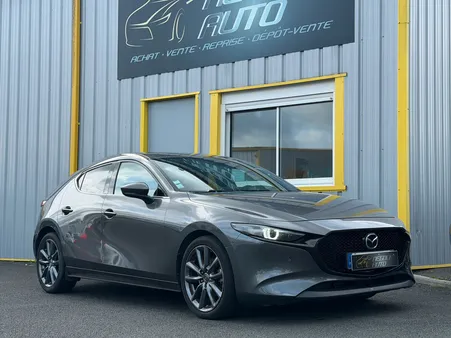MAZDA 3 IV 2.0 122 ch SkyActiv-G Mild Hybrid SPORTLINE / AFFICHAGE TETE HAUTE / SON BOSE / CARPLAY / CAMERA 360° / VOLANT & SIEGES CHAUFFANT