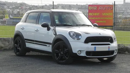 Mini Countryman Cooper SD 2.0d 143 FAP All4 Pack Red Hot Chili 4x4