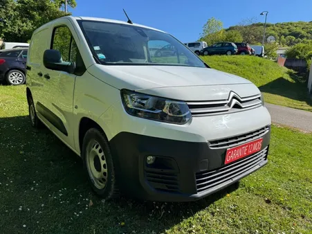 Citroën Berlingo HDI 130 cv EAT8 & 3 places Camera recul GPS GARANTIE 1 AN Prix Hors tva
