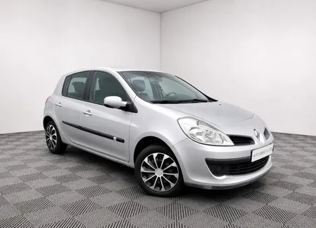 Renault Clio III (B/C85) 1.2 16v 75ch Expression 5p