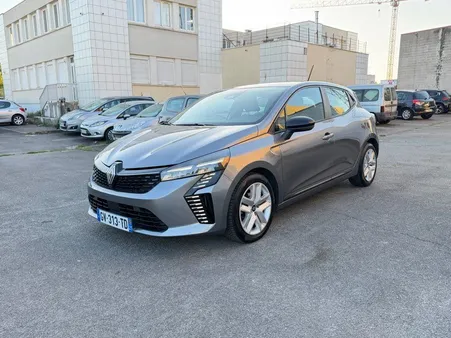 Renault Clio 90 ch TVA gérable, possible l’export