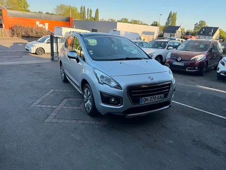 Peugeot 3008 1.6 HDI 115cv bvm6 allure parfait état Sans Adblue