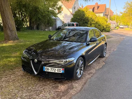 ALFA ROMEO GIULIA 2.2 180 ch AT8 Lusso GARANTIE 6 MOIS