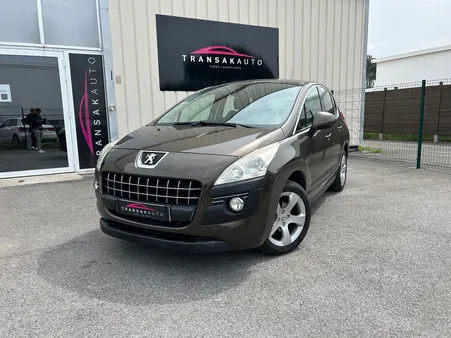 PEUGEOT 3008 1.6 HDi 16V 112ch Confort Pack / CLIM AUTO / REGULATEUR DE VITESSE / DISTRIBUTION OK