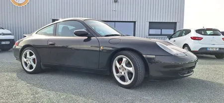 Porsche 911 CARRERA 4 COUPE