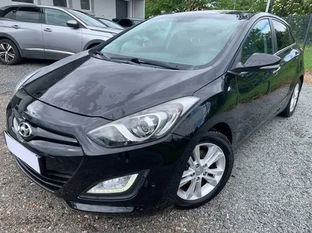 Hyundai i30 1.6 crdi 110 cv panoramic sunsation