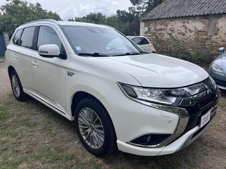 MITSUBISHI OUTLANDER PHEV Twin Motor 2.4 S-4WD BVA EVAP BUSINESS PHASE 3