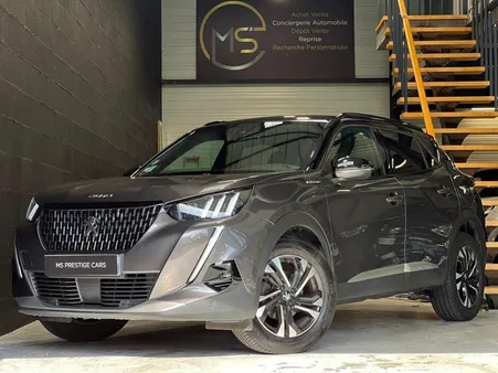 Peugeot 2008 GT Line 130cv EAT 8 - Distribution à jour