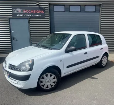 Renault clio 2 ( phase 2 ) 1.2L i 60 ch