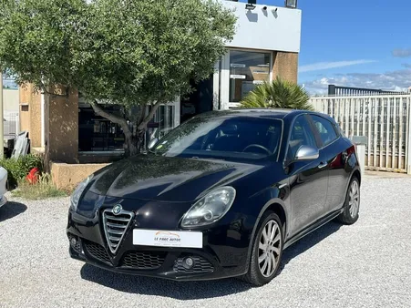 Alfa romeo giulietta 2.0 jtd 140cv 142000 km / clim auto / jantes / regulateur / 2 clees