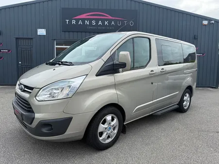 Ford Tourneo Custom 2.2 TDCI 125cv Titanium / Attelage amovible / Sièges chauffants / Radar AV/AR