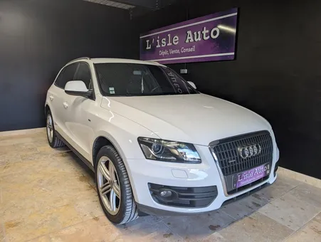 Audi Q5 2.0TDI QUATTRO SLINE DISTRIBUTION À JOUR