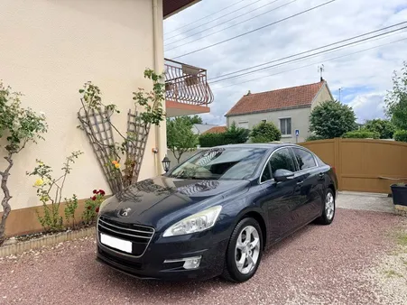Peugeot 508 2.0 hdi 140ch distri a jour en bon état général