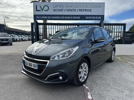 Peugeot 208 1.2 ess 82 cv 2016 100 000 km