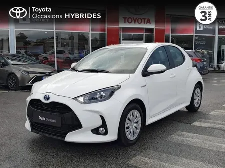 Toyota Yaris 116h Dynamic Business 5p MY22