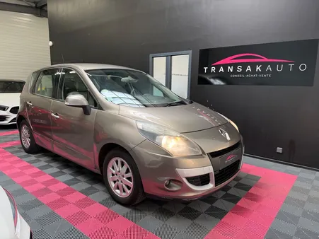 RENAULT SCENIC III dCi 110 CV FAP eco2 Dynamique + DISTRI OK + CLIM AUTO + RADAR AV / AR