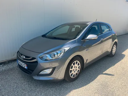 Hyundai i30 1.6 crdi 110 ch blue drive