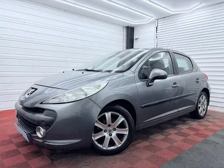 Peugeot 207 1.6 HDI 90