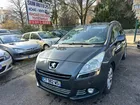 PEUGEOT 5008 1.6 HDi 115cv Boîte automatique
