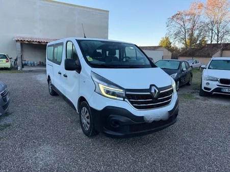 Renault traffic 2.0 dci 145 ch bv6 9 places