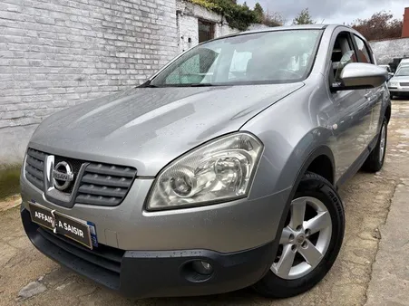 NISSAN QASHQAI 1.5 DCI 105cv ÉDITION ACENTA / AIDE AU STATIONNEMENT / SUV / CLIM AUTO / FEUX AUTO / BOÎTE 6 / RÉVISÉE / DISTRIBUTION NEUVE / SUIVIE COMPLET NISSAN