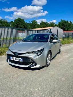 Toyota Corolla Hybride 122h Dynamic Business - 1ère MAIN - Suivi TOYOTA -Garantie 12 mois