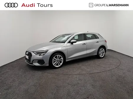 AUDI A3 Sportback 40 TFSIe 204 S tronic 6 Business line