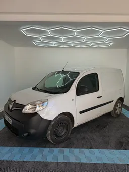 Renault Kangoo 1,5 DCI 95 / suivis concession / distribution à jour / boîte 6 TVA RÉCUPÉRABLE