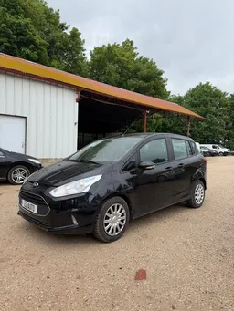 Ford B-Max 1.0L EcoBoost 120cv / 5 places / radar recul / vitres électriques
