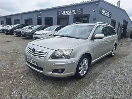 TOYOTA AVENSIS BREAK MC MC Break 126 D-4D Linéa Terra