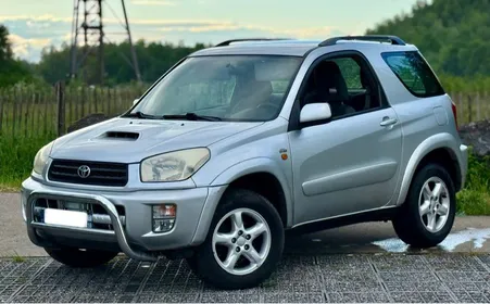 RAV4 COURT/2.0D4D 115Cv/4X4/3 PORTES/CLIM/157000KM/AN2003/TRES PROPRE