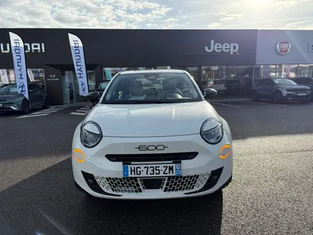 Fiat 600 T-Gen 3 1.2 Hybrid 145ch eDCT6 Icône 5p