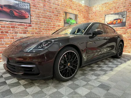 Porsche Panamera 462 cv
