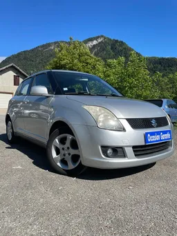 SUZUKI SWIFT 1.3L 90cv essence 4WD