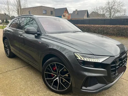 AUDI Q8 3.0 3l tdi 286cv 4X4 SLINE + INTERIEUR & EXTÉRIEUR ETAT COMME NEUF FULL SERVICE PREMIERE MAIN Garantie 12 mois Toit Panoramique
