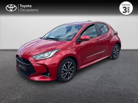 Toyota Yaris 116h Design 5p MY22