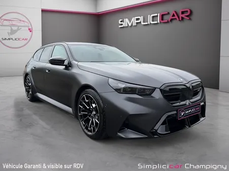 BMW M5 Touring M5 xDrive 4.4 V8 727 cv Plug in Hybrid Steptronic8