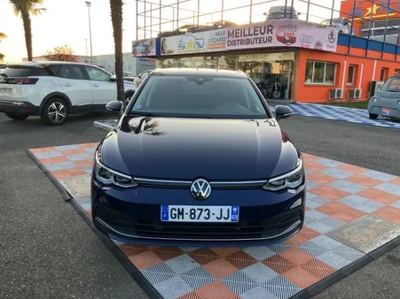 Volkswagen Golf VIII 1.0 e-TSI 110 DSG ACTIVE GPS LEDS Cockpit Digital