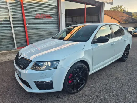 Skoda octavia 2.0 tdi 184 CV. RS . Boîte automatique