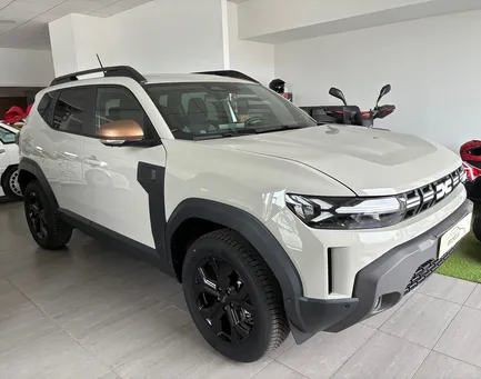 DACIA DUSTER HYBRID-G 150 cv 4X4 EXTREME - PACK CITY - COLD - TECHNO NEUF DISPONIBLE