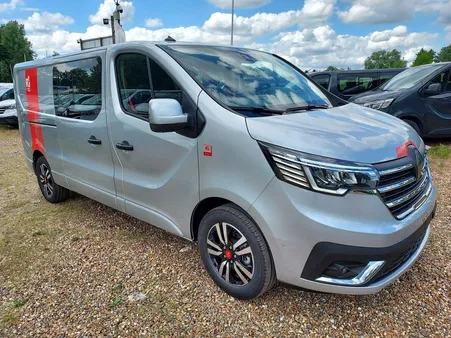 Renault TRAFIC III FG BVA RED 5 PLACES GRIS C L2H1 3T 2.0 BLUE DCI 170CH CABINE APPROFONDIE AUTO