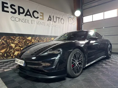 PORSCHE TAYCAN 4S 571 ch avec batterie performance plus