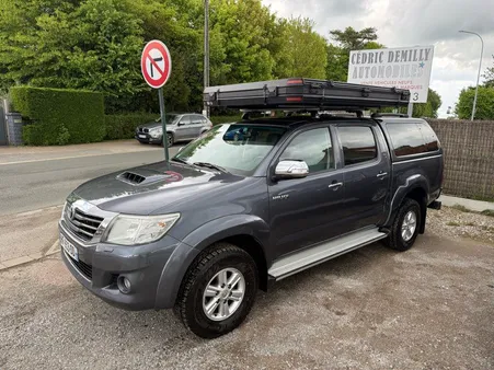 Toyota Hilux double cabine légende 2,5 D4D 144ch avec tente rock cruiser