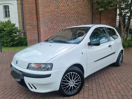 FIAT PUNTO ELX 1.2 ESSENCE 60CH – 1ère main – Très propre – CT OK – Produit rare dans cet état