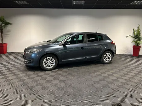 RENAULT MEGANE III 1.5L dCi 95ch BVM6 "Limited" + GPS + CLIM AUTO + RÉGULATEUR & LIMITEUR DE VITESSE + RADARS DE RECUL + KIT DISTRIBUTION NEUF + DOSSIERS FACTURES XXL