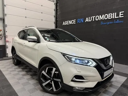 NISSAN QASHQAI 1.6 DCi 130 ch Tekna + BVA